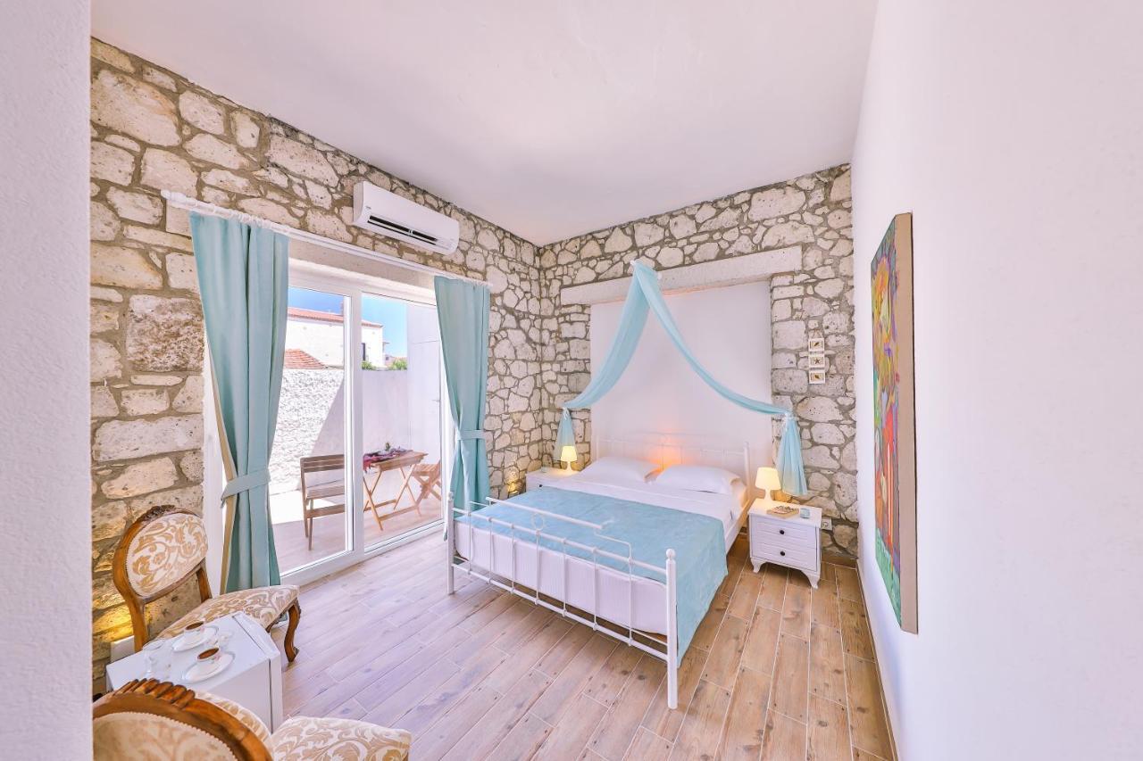 Lale Lodge Hotel Alaçatı Luaran gambar