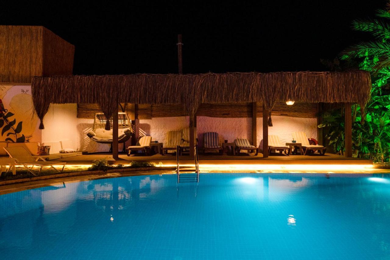 Lale Lodge Hotel Alaçatı Luaran gambar