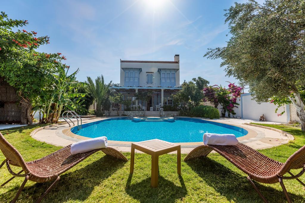 Lale Lodge Hotel Alaçatı Luaran gambar