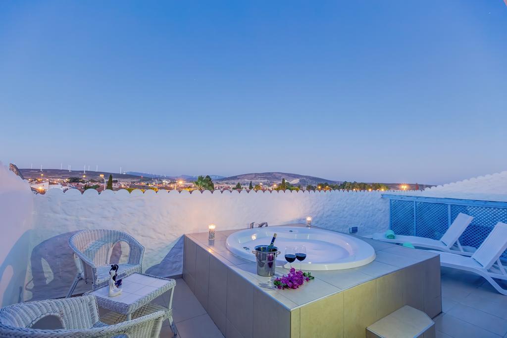 Lale Lodge Hotel Alaçatı Luaran gambar