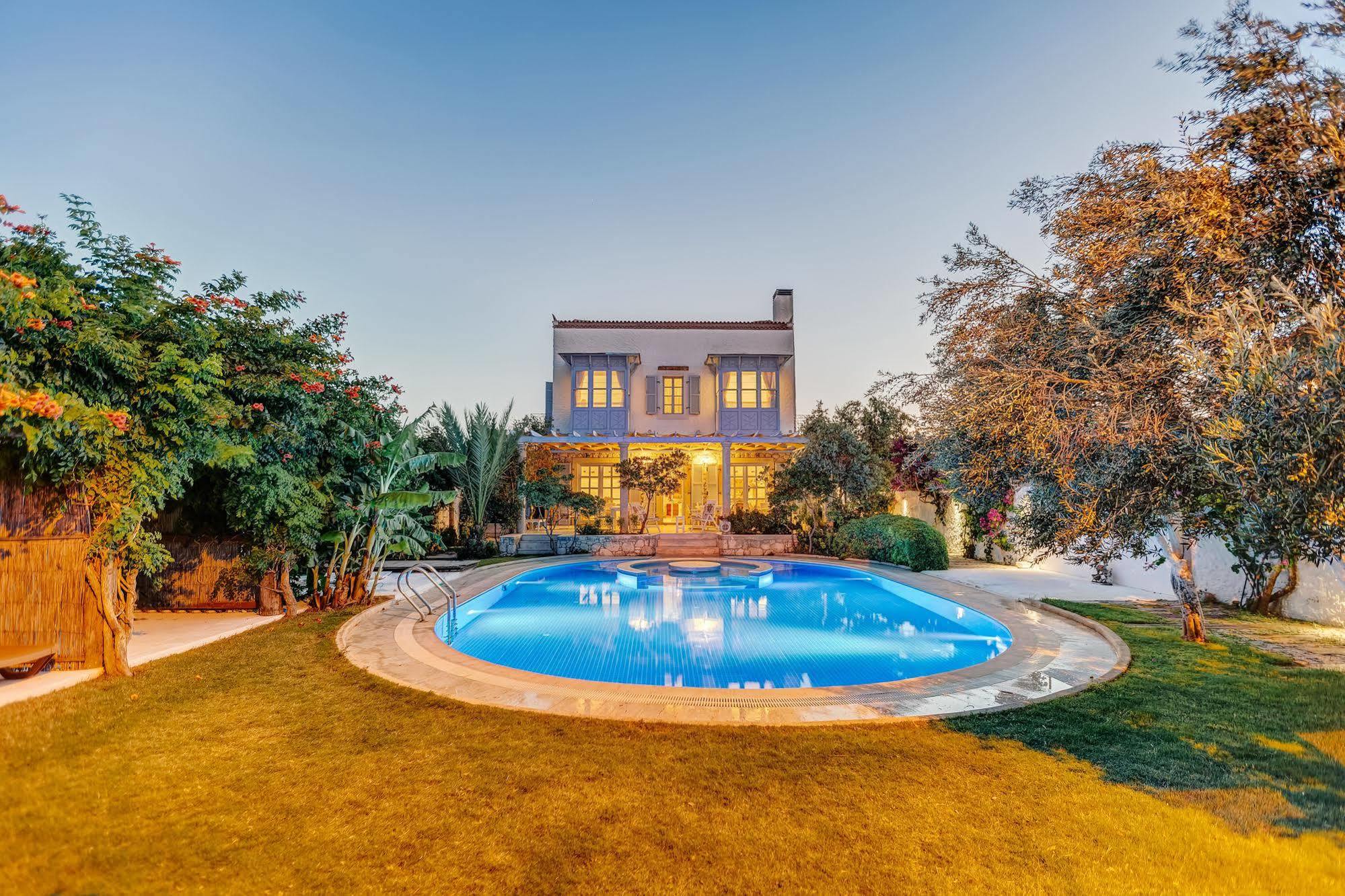 Lale Lodge Hotel Alaçatı Luaran gambar
