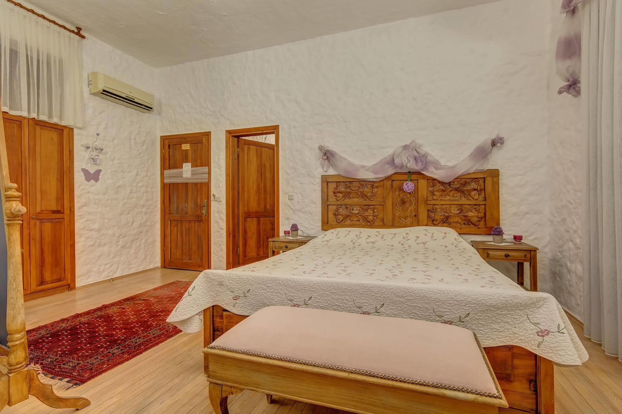 Lale Lodge Hotel Alaçatı Luaran gambar