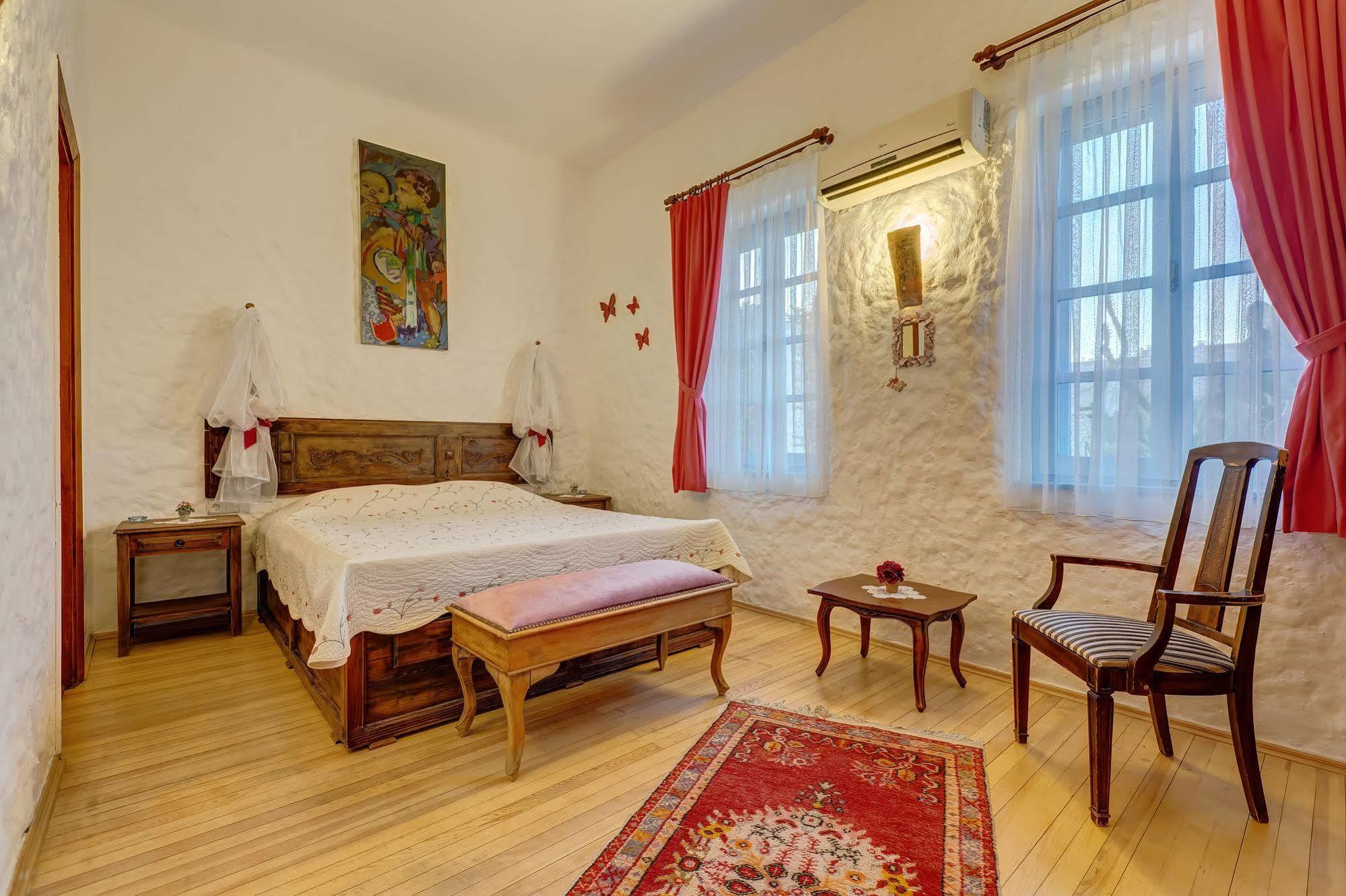 Lale Lodge Hotel Alaçatı Luaran gambar